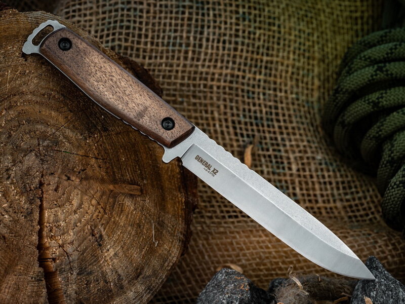Nôž Kizlyar Supreme RedSteel General X2 AUS-8 Walnut